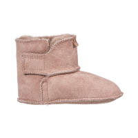 Odinės šlepetės iš aukštikalnių